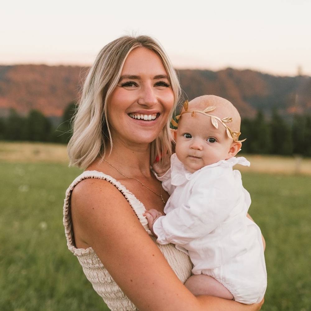 Meet your Posher, Larisa